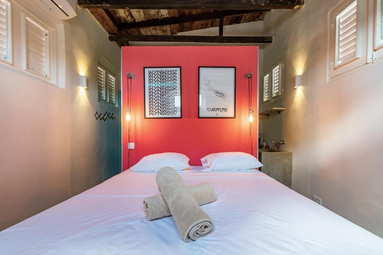 Wynwood Boutique Hotel Виллемстад Экстерьер фото