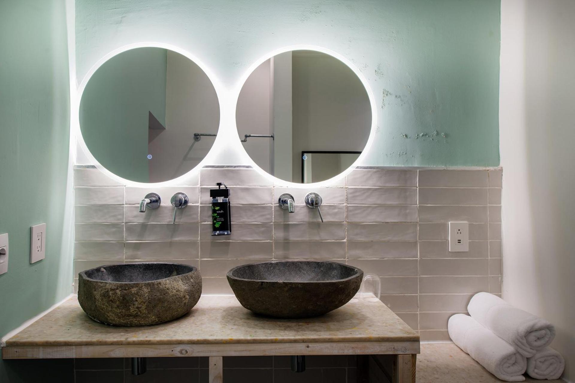 Wynwood Boutique Hotel Виллемстад Экстерьер фото